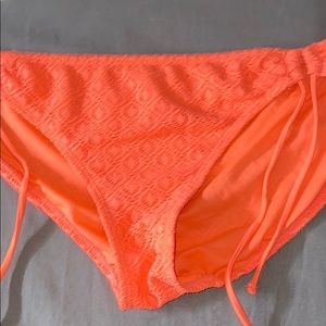 CORAL BOTTOMS W/ TIE SIDES